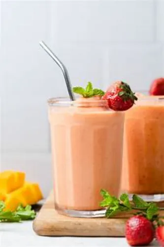 Exotica Smoothie(Mango, Strawberry, Honey, Orange)